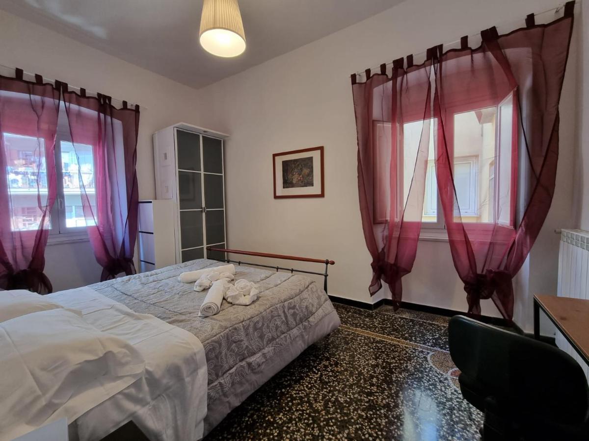 Wow Home 2 - 175 Mq - Posteggio Privato - Davanti Porto Traghetti - Fino A 10 Posti Letto - Balcone Genoa Luaran gambar