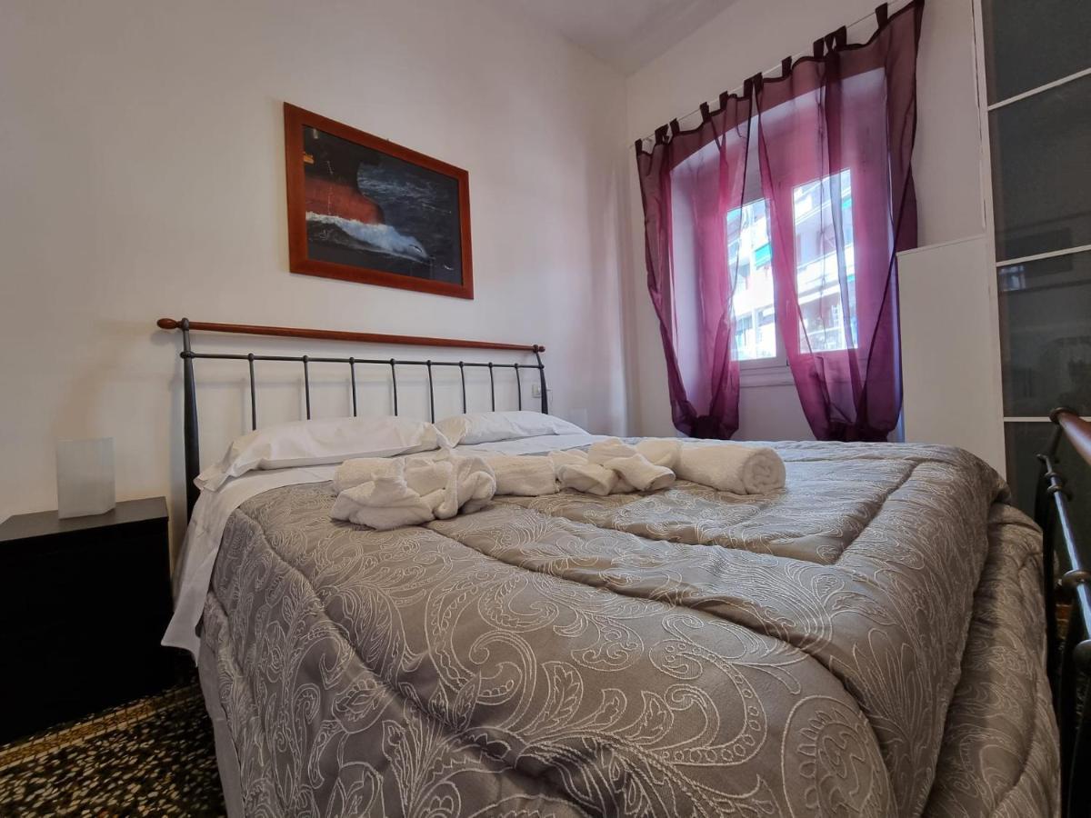 Wow Home 2 - 175 Mq - Posteggio Privato - Davanti Porto Traghetti - Fino A 10 Posti Letto - Balcone Genoa Luaran gambar